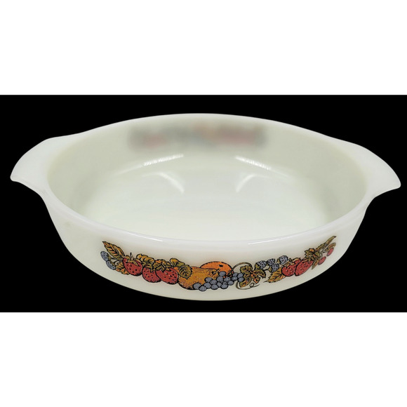 Vintage #423 Anchor Hocking Fire King Milk glass 9 in Bakeware Nature's Bounty - Picture 6 of 10